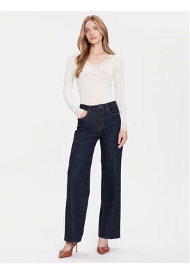 Vero Moda Bluzka Skye 10339843 Biały Slim Fit. Kolor: biały