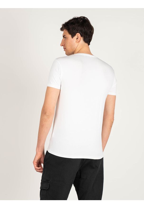 Iceberg T-shirt "C-neck" | ICE1UTS01 | Mężczyzna | Biały. Kolor: biały. Materiał: elastan, bawełna. Wzór: nadruk