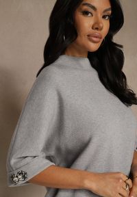 Renee - Szary Sweter z Cyrkoniami przy Rękawach Corentusa. Okazja: na co dzień. Kolor: szary. Materiał: jeans. Wzór: aplikacja. Styl: casual, elegancki #4