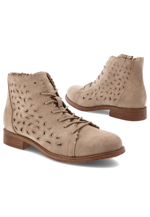 Beżowe Botki S.Barski Modne Obuwie Damskie. Zapięcie: sznurówki. Kolor: beżowy. Materiał: materiał. Szerokość cholewki: normalna. Wzór: ażurowy