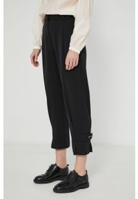 Sisley Spodnie damskie kolor czarny proste high waist. Stan: podwyższony. Kolor: czarny. Materiał: tkanina