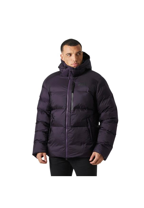 Kurtka z kapturem Helly Hansen Active Winter. Typ kołnierza: kaptur. Kolor: fioletowy. Materiał: puch. Sport: turystyka piesza
