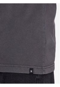 DC T-Shirt Defiant Tees ADYZT05309 Czarny Regular Fit. Kolor: czarny. Materiał: bawełna