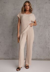 Renee - Beżowe Plisowane Spodnie High Waist z Szerokimi Nogawkami Sedalia. Stan: podwyższony. Kolor: beżowy. Materiał: satyna #7