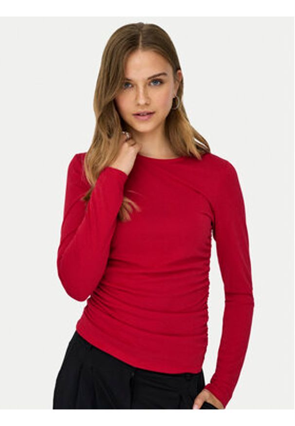 only - ONLY Bluzka Free Life 15365605 Czerwony Regular Fit. Kolor: czerwony. Materiał: syntetyk