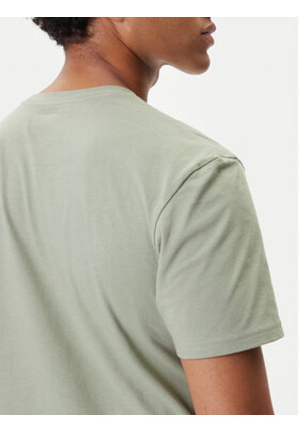 columbia - Columbia T-Shirt Csc Basic Logo™ 1680053 Zielony Regular Fit. Kolor: zielony. Materiał: bawełna