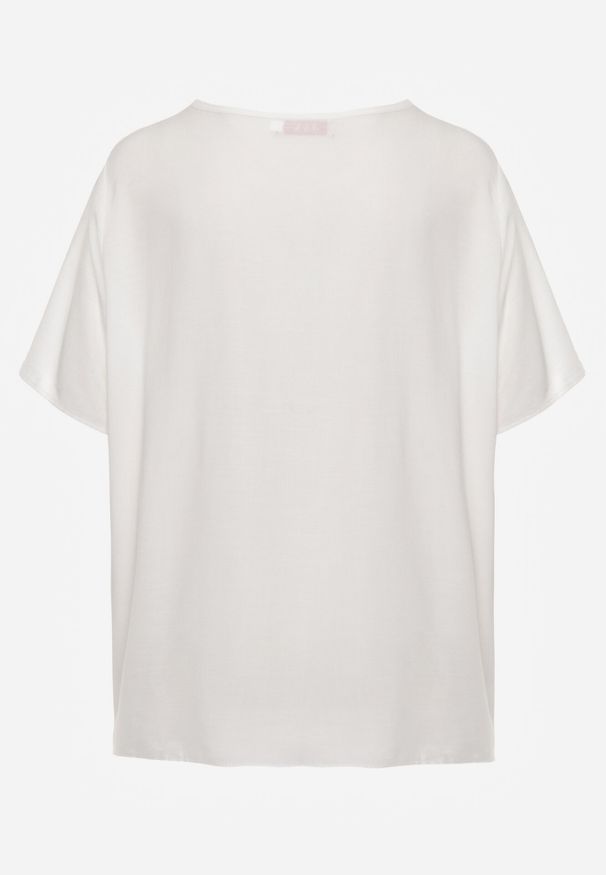 Born2be - Biała Bluzka Euphthise. Okazja: na co dzień. Kolekcja: plus size. Kolor: biały. Materiał: jeans, materiał. Wzór: aplikacja, haft. Styl: casual, klasyczny