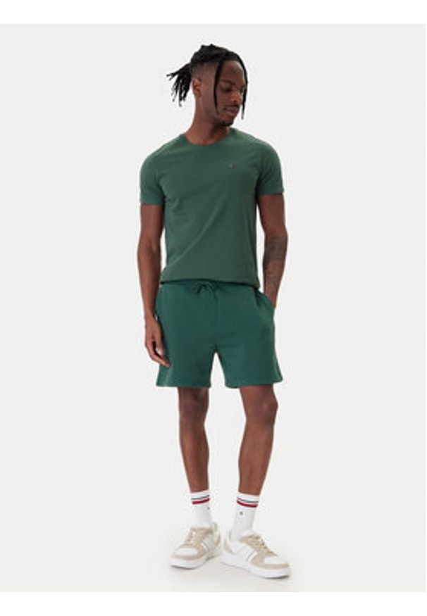 Tommy Jeans T-Shirt DM0DM04411 Zielony Slim Fit. Kolor: zielony. Materiał: bawełna