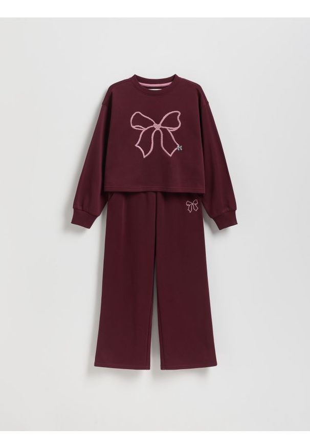 Reserved - Dresowy set z haftem - bordowy. Kolor: czerwony. Materiał: dresówka. Wzór: haft