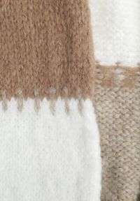 Born2be - Brązowy Kardigan z Wełną i Wiskozą w Patchworkowe Łaty Fesunesa. Okazja: na co dzień. Kolor: brązowy. Materiał: wiskoza, wełna. Styl: casual, klasyczny #8