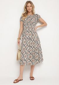 Born2be - Beżowo-Niebieska Sukienka z Bawełną i Bufiastymi Rękawami Revilee. Okazja: na spacer, na co dzień. Kolor: beżowy. Materiał: bawełna. Wzór: aplikacja. Styl: casual, elegancki #2