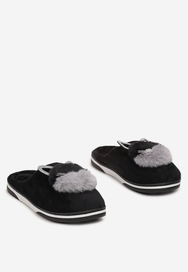 Born2be - Czarne Kapcie Futrzane z Kotkiem Rirovi. Okazja: do domu, na co dzień. Kolor: czarny. Materiał: futro. Wzór: aplikacja. Sezon: jesień, zima. Styl: casual