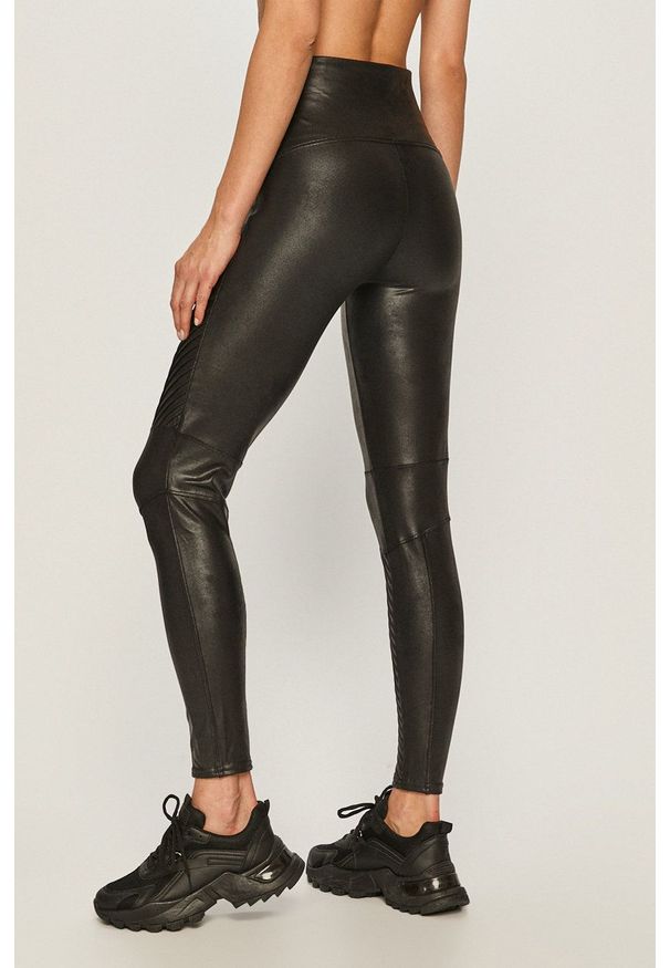 Spanx - Legginsy Moto. Stan: podwyższony. Kolor: czarny. Materiał: skóra