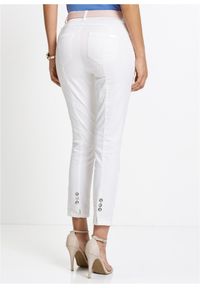 bonprix - Wygodne spodnie ze stretchem. Kolor: biały #1