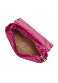 Wittchen - Damska torebka z błyszczącej pikowanej ekoskóry fuksja. Kolor: różowy. Wzór: haft, geometria. Dodatki: z haftem. Materiał: skórzane. Styl: casual, elegancki. Rodzaj torebki: na ramię #6