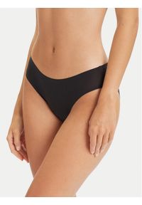 Chantelle Figi klasyczne Soft Stretch C26430 Czarny. Kolor: czarny. Materiał: syntetyk