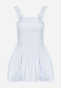 Born2be - Jasnoniebieska Bawełniana Sukienka Bombka na Ramiączkach z Elastyczną Górą Linarisena. Okazja: na co dzień, na imprezę. Typ kołnierza: kokarda. Kolor: niebieski. Materiał: bawełna. Długość rękawa: na ramiączkach. Typ sukienki: bombki. Styl: casual, elegancki #4