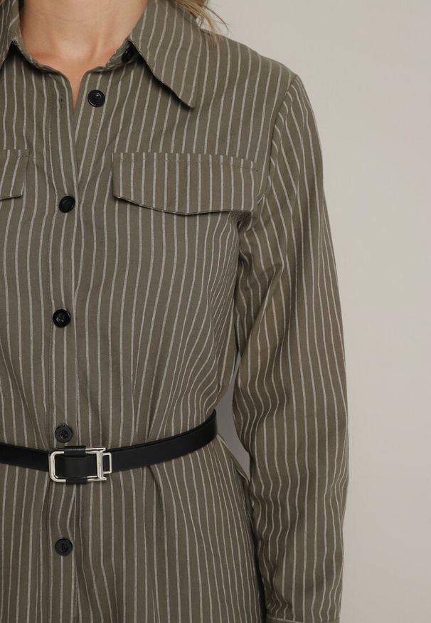 Born2be - Zielona Koszulowa Sukienka na Guziki z Paskiem i Imitacją Kieszeni Tintarra. Kolor: zielony. Typ sukienki: koszulowe. Styl: elegancki, sportowy, klasyczny