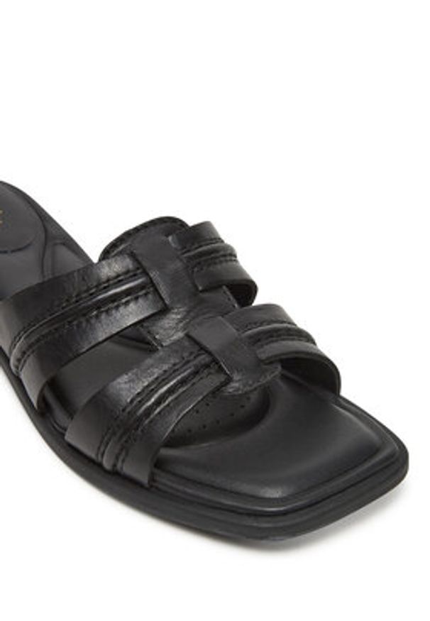 Clarks Klapki Ariany Mule 26181234 Czarny. Kolor: czarny. Materiał: skóra