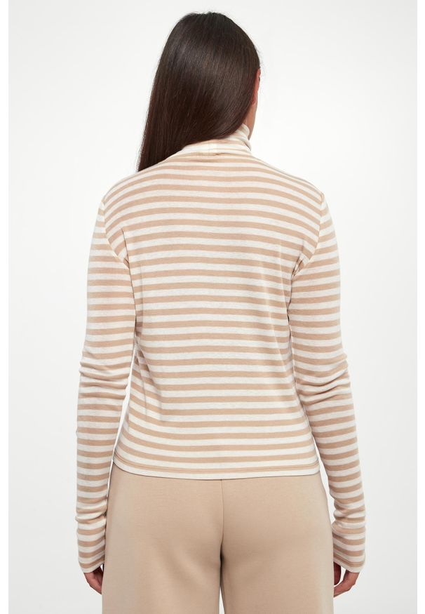 Golf damski wełniany Blasy MM. Typ kołnierza: golf. Materiał: wełna