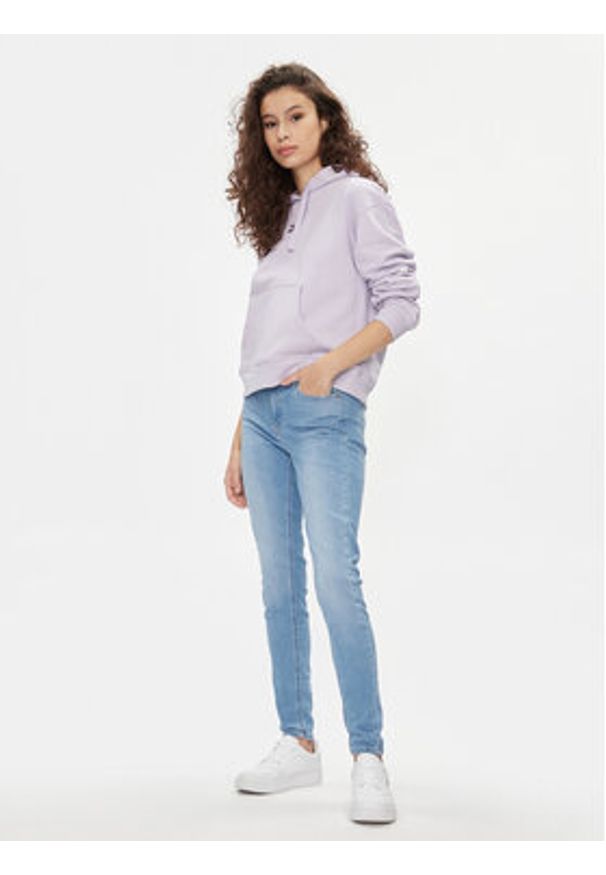 Tommy Jeans Jeansy Nora DW0DW17159 Niebieski Skinny Fit. Kolor: niebieski