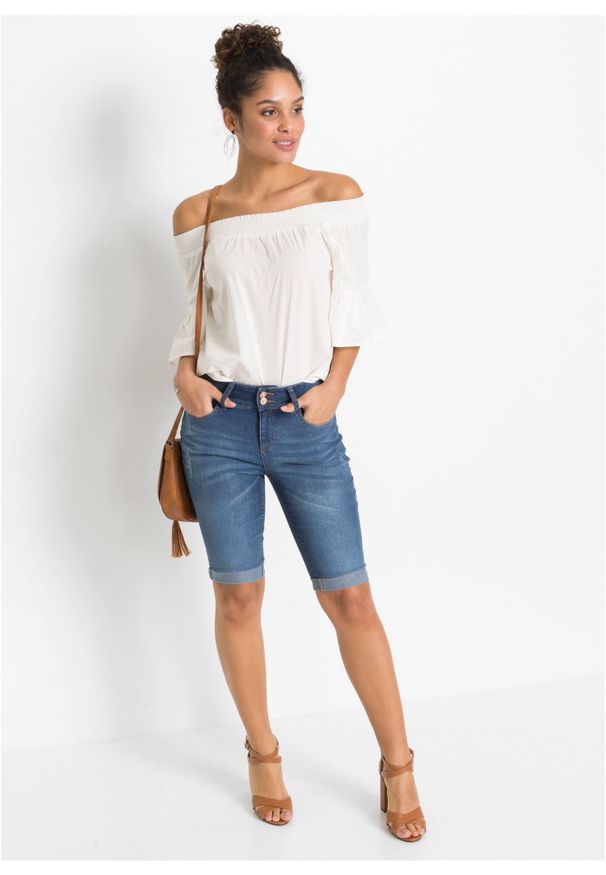 bonprix - Bermudy dżinsowe mid waist. Kolor: niebieski