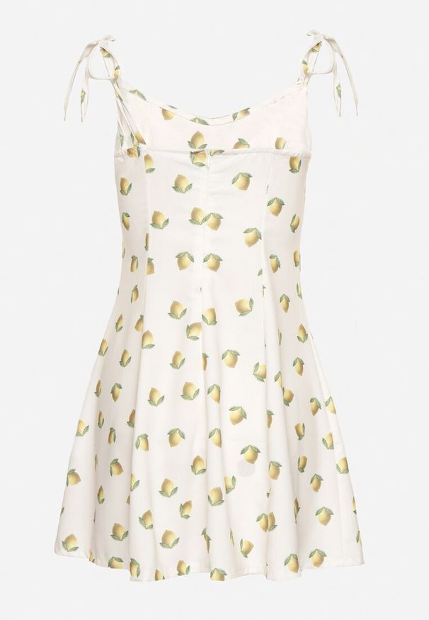 Born2be - Biała Sukienka na Wiązanych Ramiączkach w Cytryny Efrunea. Kolor: biały. Długość rękawa: na ramiączkach. Sezon: lato. Typ sukienki: rozkloszowane