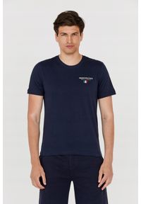 Aeronautica Militare - AERONAUTICA MILITARE Granatowy t-shirt męski. Kolor: niebieski. Długość rękawa: krótki rękaw. Długość: krótkie. Wzór: haft, aplikacja