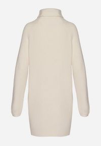 Born2be - Jasnobeżowa Dzianinowa Sukienka z Prążkowanego Materiału Liannae. Okazja: do pracy. Kolor: beżowy. Materiał: materiał, prążkowany, dzianina. Styl: elegancki #7