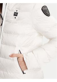 Blauer Płaszcz zimowy 25WBLDK03102 Biały Regular Fit. Kolor: biały. Materiał: syntetyk. Sezon: zima