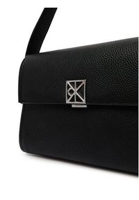 Calvin Klein Torebka Emblem Hw Pebble Shoulder Bag 25 LV04F3425G Czarny. Kolor: czarny. Materiał: skórzane #4