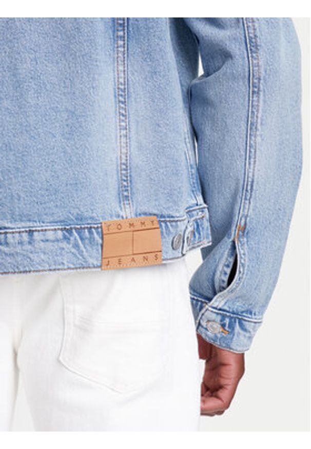 Tommy Jeans Kurtka jeansowa Ryan DM0DM21916 Niebieski Regular Fit. Kolor: niebieski. Materiał: bawełna