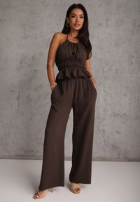 Renee - Brązowy Letni Komplet z Bawełny Spodnie Wide Leg i Bluzka Halter z Wiązaniem Apomeda. Kolor: brązowy. Materiał: bawełna #1