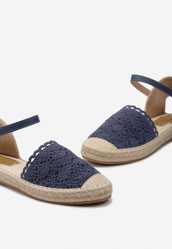 Born2be - Niebieskie Espadryle Laifa. Zapięcie: klamry. Kolor: niebieski. Materiał: materiał, len, koronka. Szerokość cholewki: normalna. Wzór: ażurowy, koronka. Obcas: na płaskiej podeszwie