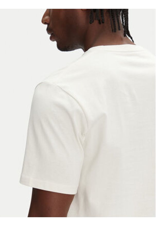 Wrangler T-Shirt Americana 112362791 Écru Regular Fit. Materiał: bawełna