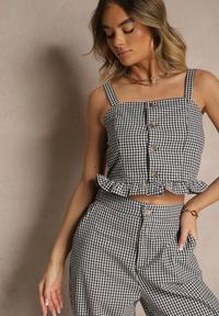 Renee - Czarna Bluzka Top w Kratę z Guzikami i Falbanką Falionna. Okazja: na co dzień. Kolor: czarny. Materiał: jeans. Długość rękawa: na ramiączkach. Wzór: kratka. Sezon: lato. Styl: klasyczny, casual, elegancki