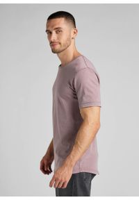 Lee - LEE SHAPED TEE MĘSKA KOSZULKA JEDNOLITA PURPLE STORM L62JCK70 112321763. Wzór: jednolity #3