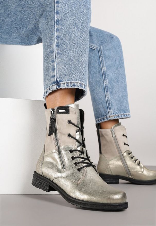 Born2be - Szaro-Złote Botki Workery ze Sznurowaniem i Zapięciem na Suwak Vemida. Okazja: na co dzień. Zapięcie: sznurówki. Kolor: szary. Materiał: jeans. Obcas: na obcasie. Styl: klasyczny, casual, elegancki. Wysokość obcasa: niski