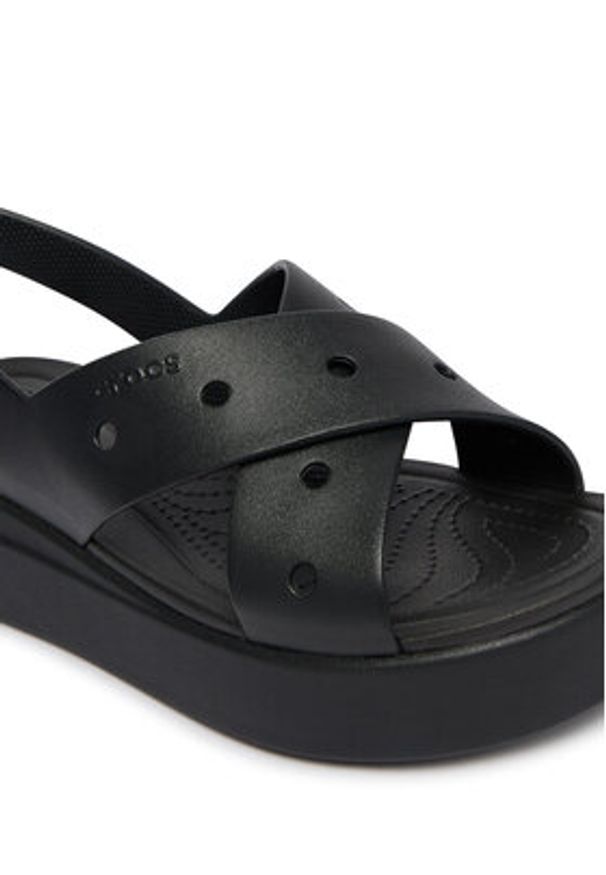 Crocs Sandały Brooklyn 4U Cross Strap Sandal 212254 Czarny. Kolor: czarny