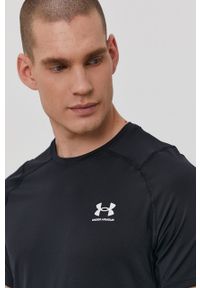 Under Armour t-shirt treningowy kolor czarny 1361683-001. Kolor: czarny. Materiał: skóra, materiał. Wzór: gładki #5