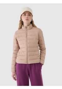 4f - 4F Kurtka puchowa z wypełnieniem syntetycznym damska - beżowa XXL. Okazja: na co dzień. Typ kołnierza: kołnierzyk stójkowy. Kolor: beżowy. Materiał: syntetyk, puch. Długość: długie. Styl: casual, klasyczny, sportowy #1