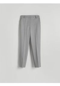 Reserved - Spodnie z prostą nogawką - szary. Kolor: szary. Materiał: tkanina. Wzór: melanż #1