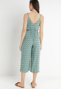 Born2be - Zielony Kombinezon Siffo. Kolor: zielony. Materiał: materiał. Długość rękawa: na ramiączkach. Wzór: kolorowy, aplikacja, jednolity. Sezon: lato #6