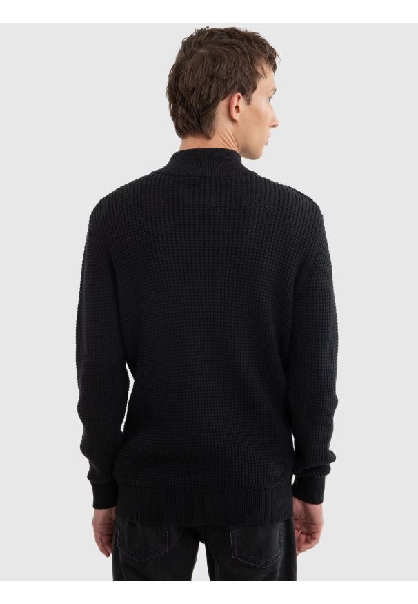 Big-Star - Sweter męski z półgolfem i krótkim zamkiem czarny Karlis 906. Kolor: czarny. Materiał: materiał. Długość: krótkie. Sezon: zima. Styl: klasyczny