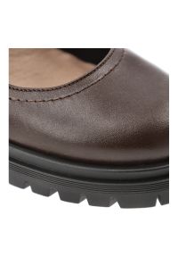 Brązowe Półbuty Armodo Eleganckie Obuwie Damskie Na Obcasie. Okazja: na spacer, na co dzień. Kolor: brązowy. Materiał: skóra. Sezon: wiosna, jesień. Obcas: na obcasie. Styl: elegancki. Wysokość obcasa: średni #3