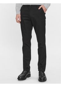 Calvin Klein Jeans Chinosy J30J317669 Czarny Slim Fit. Kolor: czarny. Materiał: bawełna