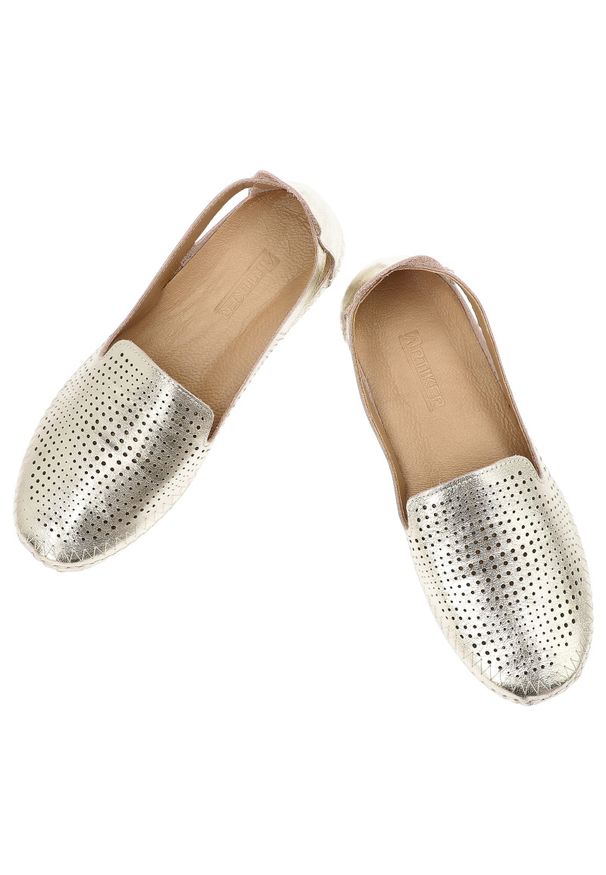 Złote Półbuty Artiker Ażurowe Stylowe Obuwie Damskie. Okazja: na co dzień. Kolor: złoty. Materiał: skóra. Szerokość cholewki: normalna. Wzór: ażurowy. Styl: elegancki