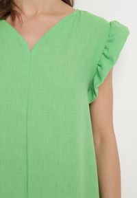 Born2be - Jasnozielona Rozkloszowana Sukienka z Falbanką na Dole i przy Rękawach Biojara. Okazja: na co dzień. Typ kołnierza: kołnierz z falbankami. Kolor: zielony. Długość rękawa: krótki rękaw. Typ sukienki: proste. Styl: casual #3