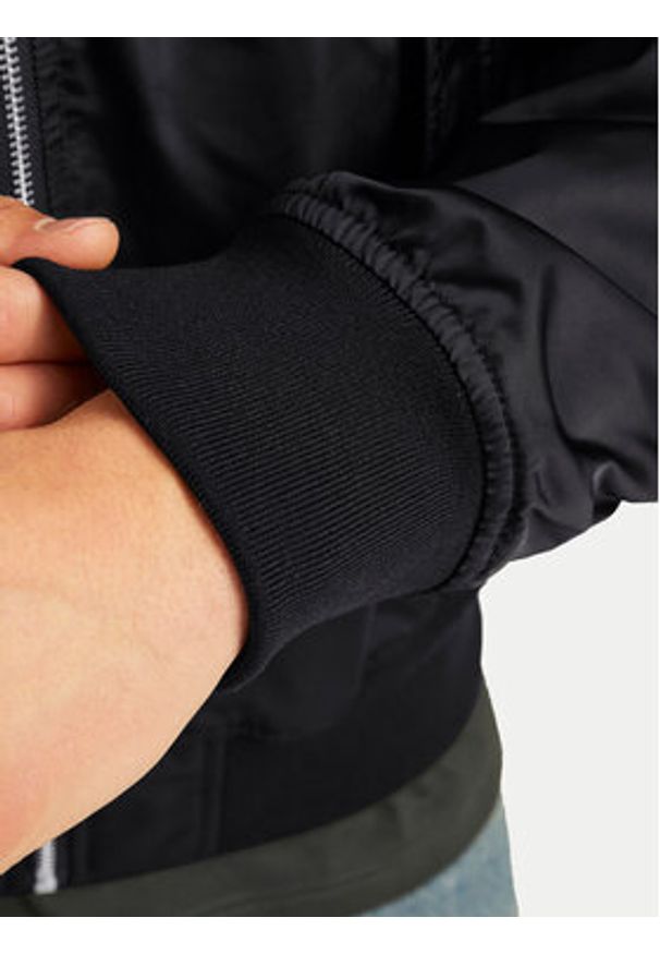 Jack & Jones Kurtka bomber Ocean 12256857 Czarny Regular Fit. Kolor: czarny. Materiał: syntetyk