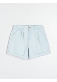 Sinsay - Szorty jeansowe bermudy high waist z zakładkami - niebieski. Stan: podwyższony. Kolor: niebieski. Materiał: jeans #1